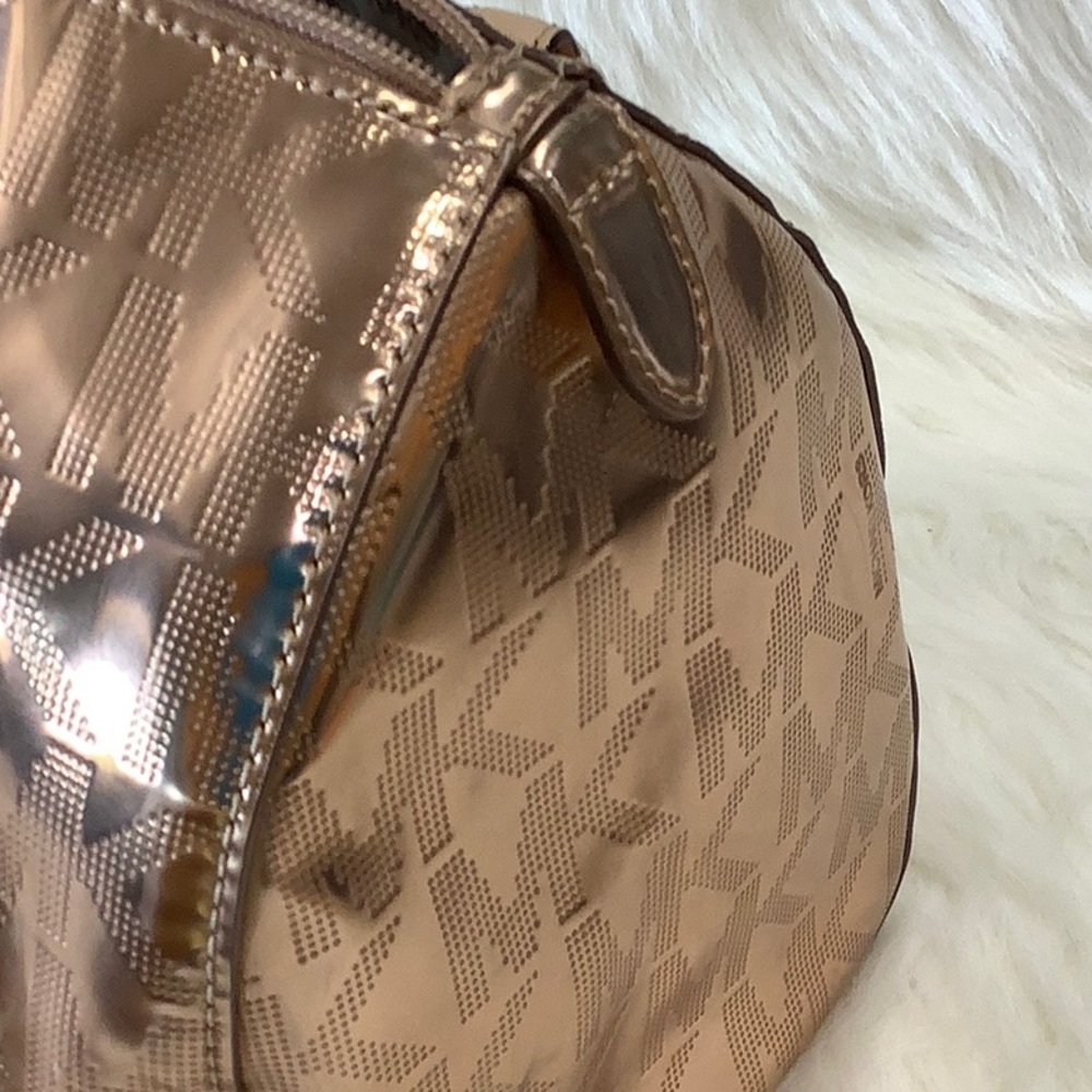 NEW Michael Kors
Grayson Medium Mirror Metallic - Rose Gold Leather Satchel - Picture 11 of 15
